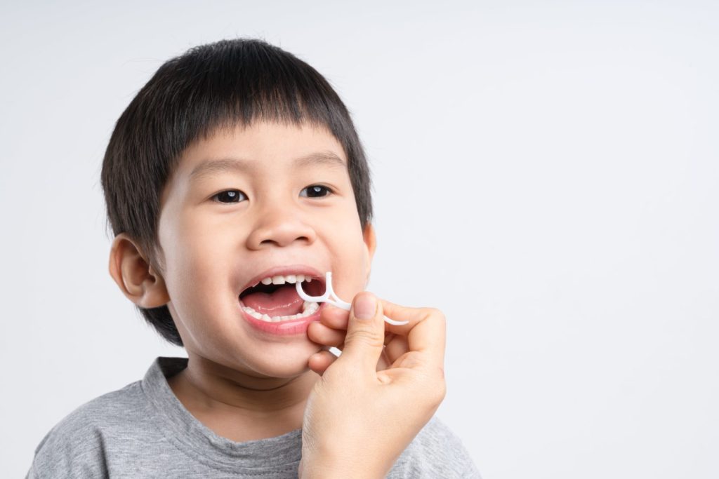kids flossing useful guides